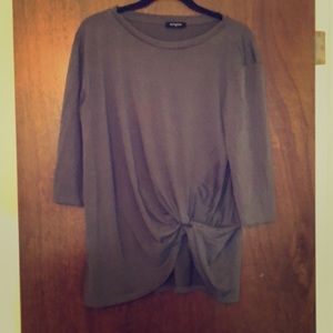 Knotted 3/4 sleeve Grey Shirt Size Medium